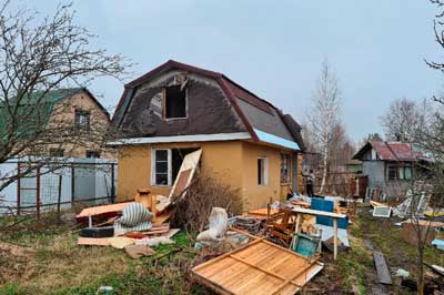 Демонтаж дома в Приморске с вывозом мусора